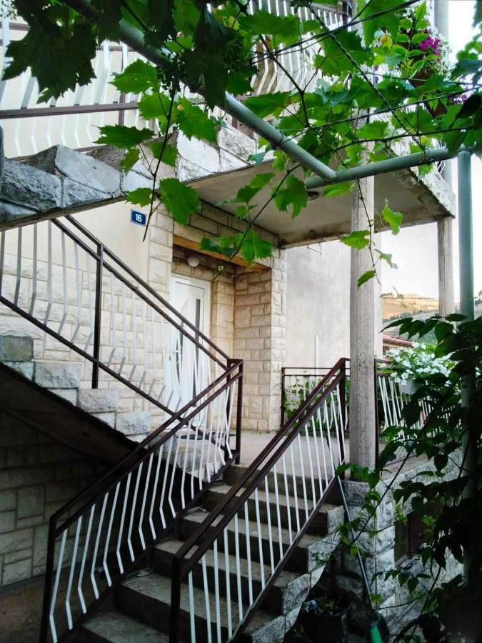 Cvijetna Oaza Διαμέρισμα Τρέμπινιε Εξωτερικό φωτογραφία